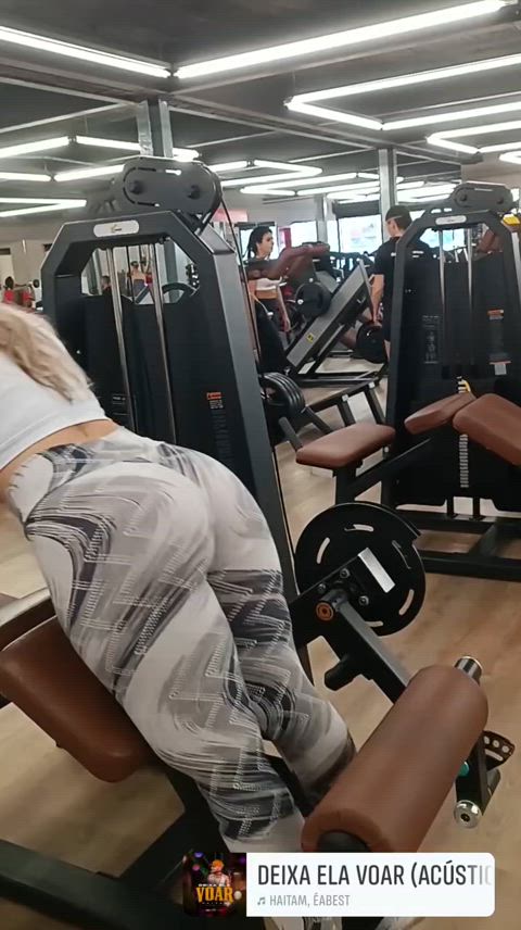 big tits gym milf non-nude gif