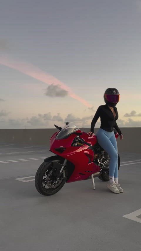 amateur blonde clips4sale outdoor riding tiktok iwantclips r/lipsthatgrip r/supercutebabesjizzed