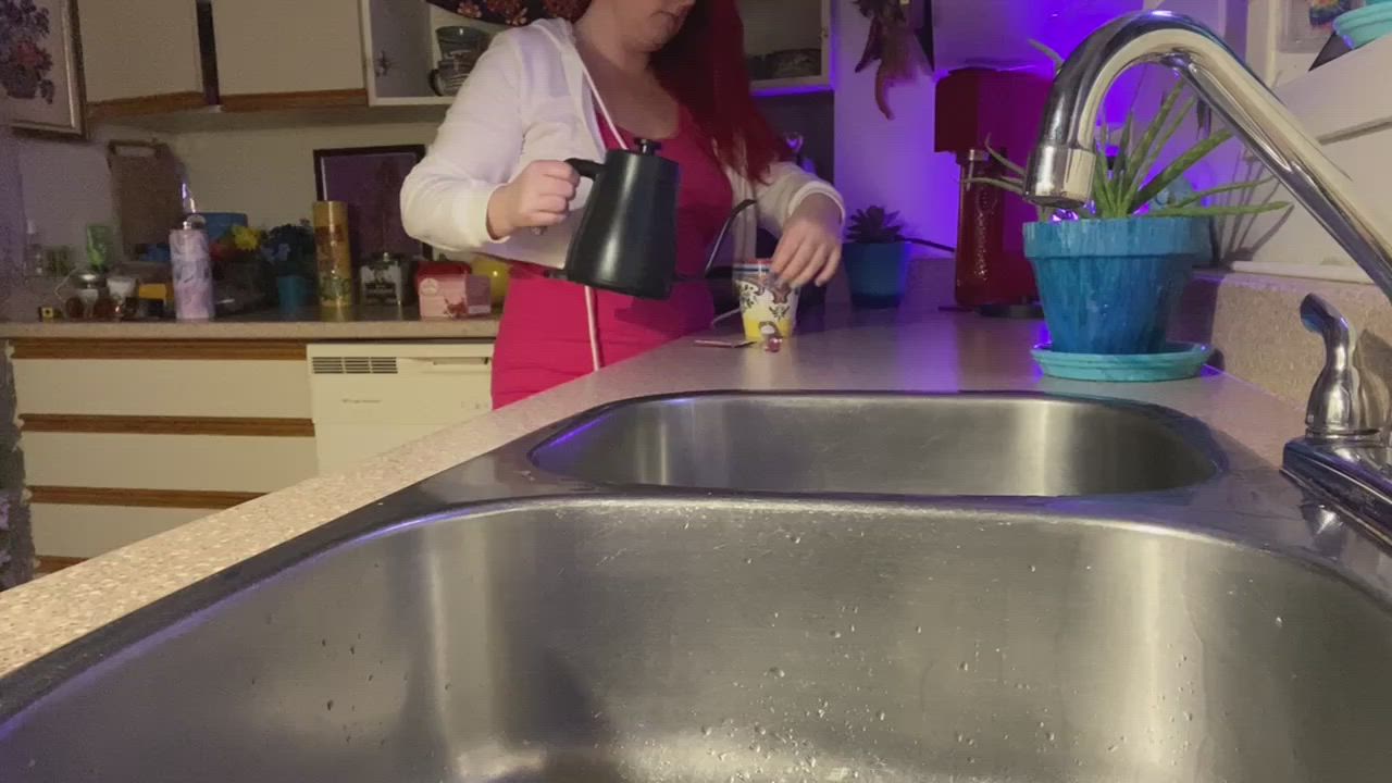 Tea and Pee!