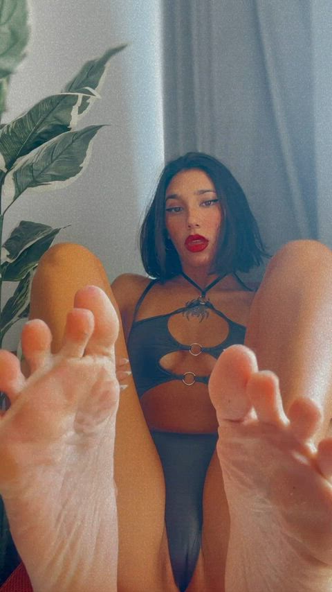 my feet are your religion, show me how devoted u are OC