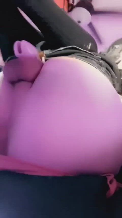 Fingering Myself Under My Desk. Would've rather had you down there. 💝(◡‿◡✿)