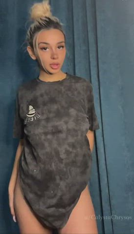 I hope you don't mind a girlfriend who steals your tshirts (f)