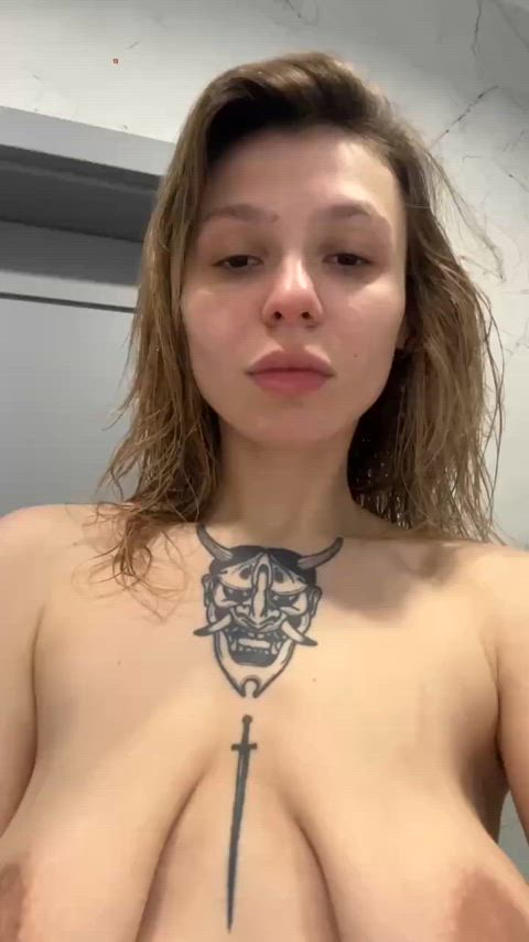 amateur booty nsfw naked natural tits tattoo teasing teen topless amateur-girls cam-girls