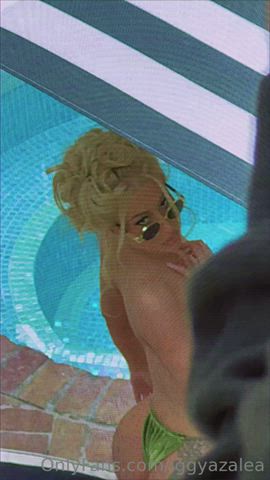 ass big tits blonde cleavage fake tits hand bra iggy azalea onlyfans thick thong