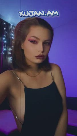 blonde celebrity dancing hotwife mom onlyfans real couple riding selfie tiktok gif