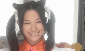 笑ってる