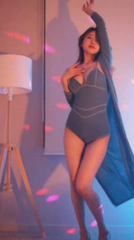 dancing korean small tits gif