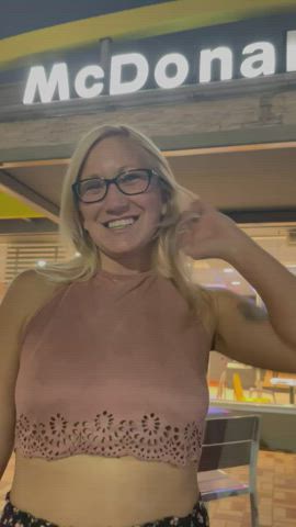 I was so horny I sucked his cock at McDonald’s while the cars watched